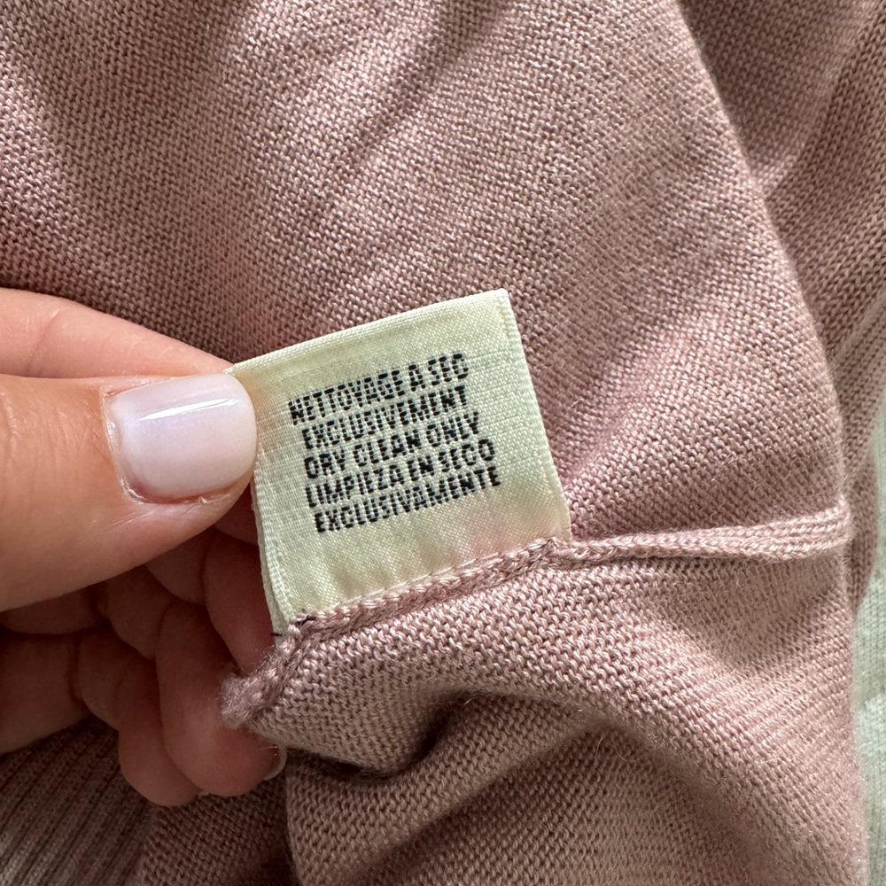 Hermès Women's Pink Cardigan Sweater - Picture 8 of 8